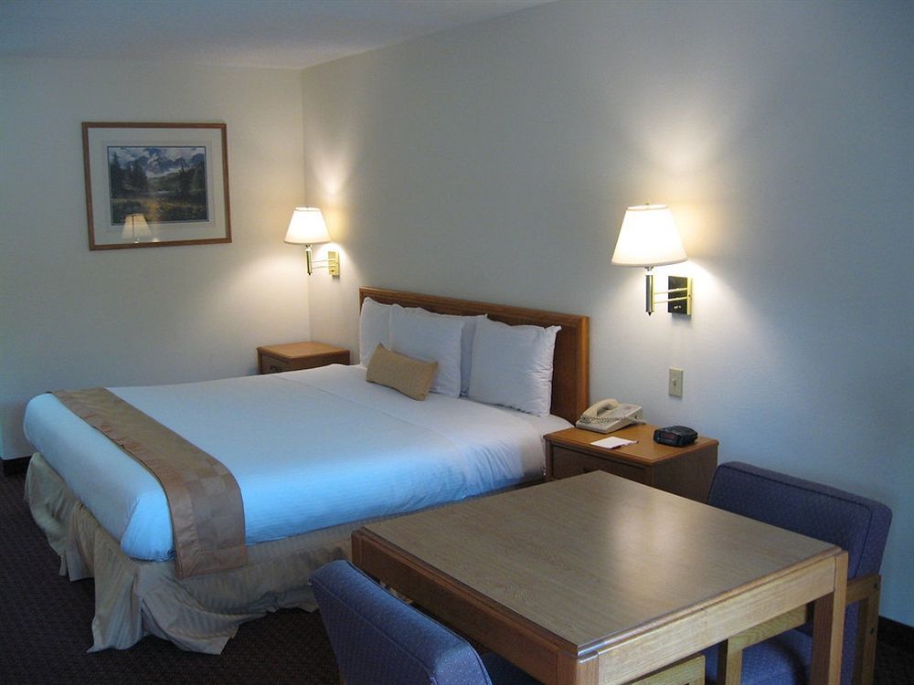 Quality Inn & Suites Creedmor - Butner Creedmoor Eksteriør billede